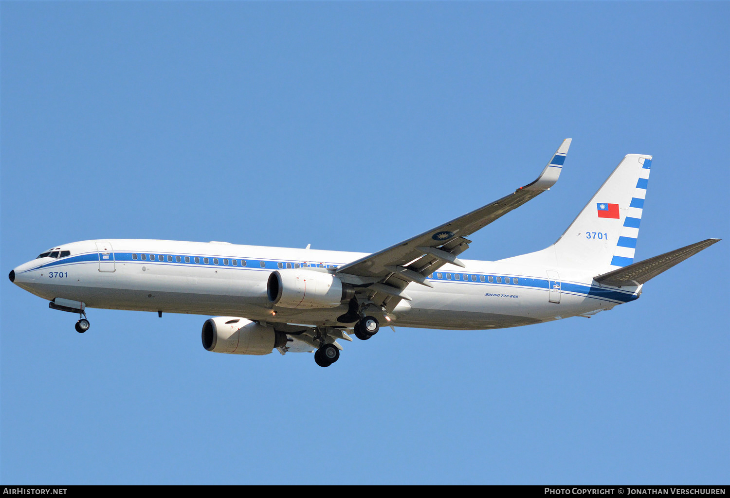 Aircraft Photo of 3701 | Boeing 737-8AR | Taiwan - Air Force | AirHistory.net #207787
