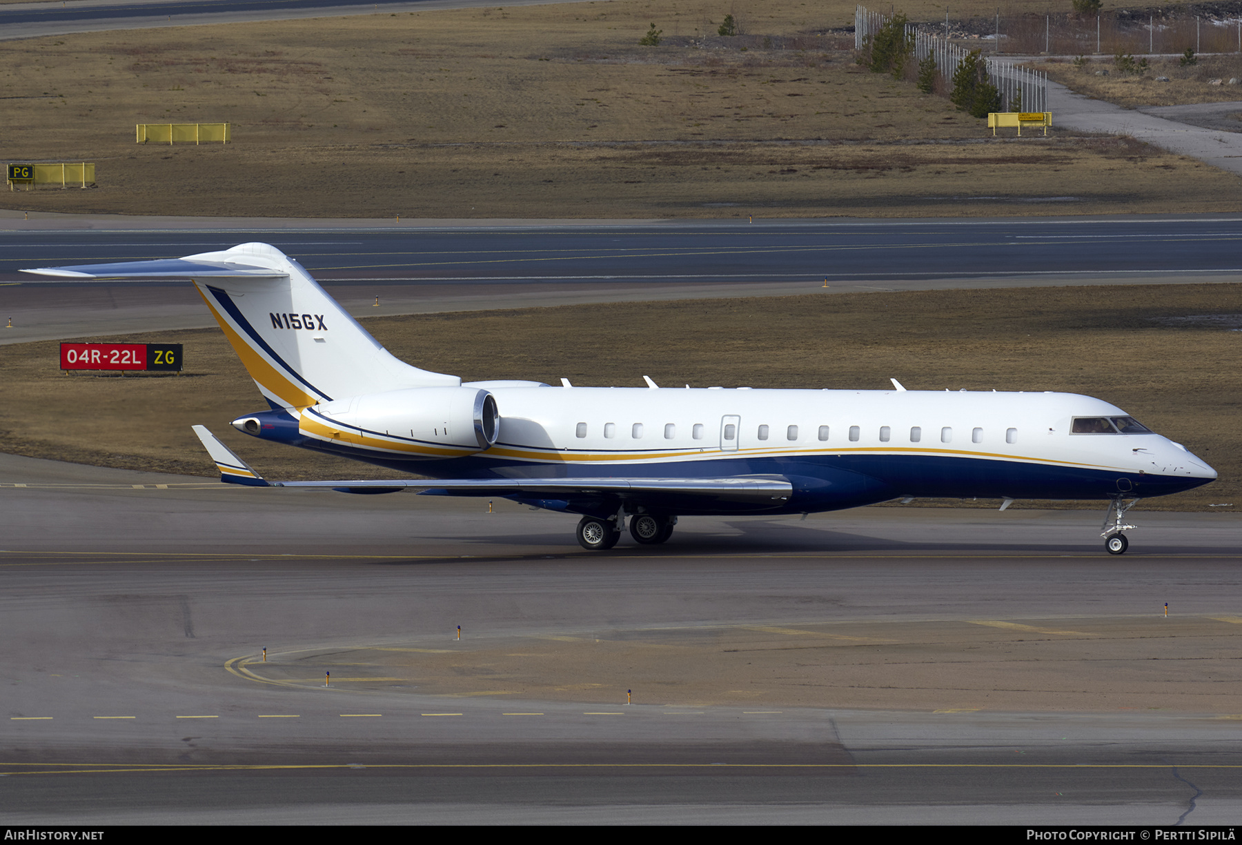 Aircraft Photo of N15GX | Bombardier Global Express XRS (BD-700-1A10) | AirHistory.net #207796