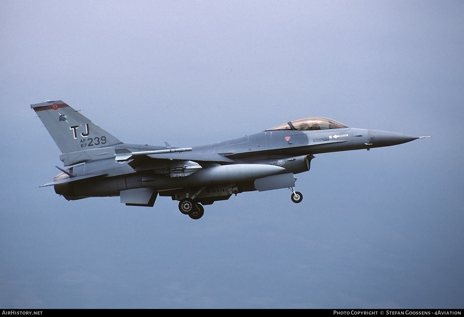 Aircraft Photo of 87-0239 / AF87-239 | General Dynamics F-16C Fighting Falcon | USA - Air Force | AirHistory.net #207828