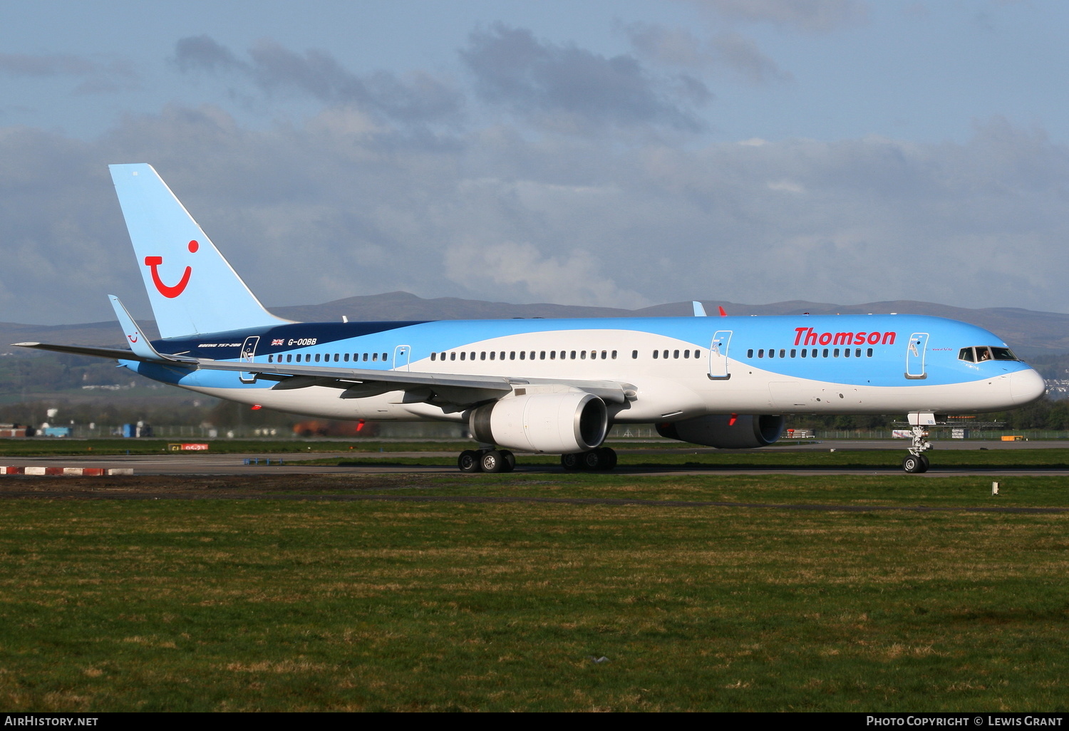 Aircraft Photo of G-OOBB | Boeing 757-28A | Thomson Airways | AirHistory.net #207836