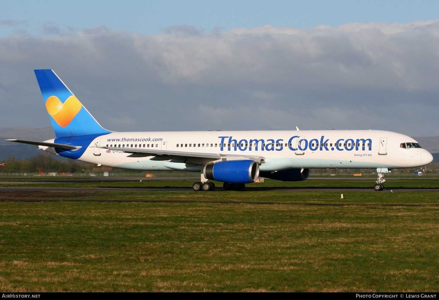 Aircraft Photo of G-FCLA | Boeing 757-28A | Thomas Cook Airlines | AirHistory.net #207843