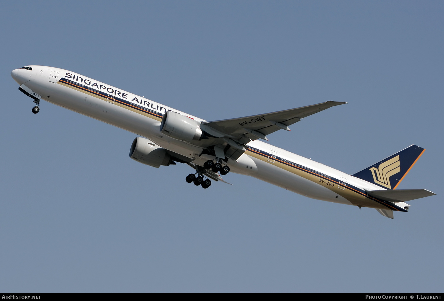 Aircraft Photo of 9V-SWF | Boeing 777-312/ER | Singapore Airlines | AirHistory.net #207871