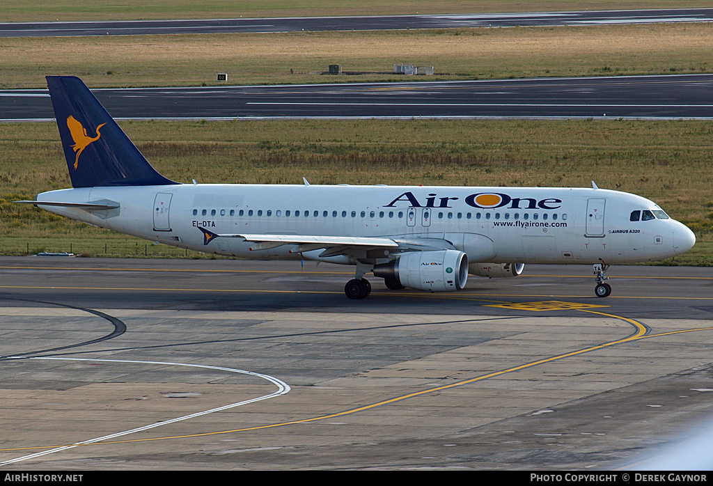 Aircraft Photo of EI-DTA | Airbus A320-216 | Air One | AirHistory.net #207875