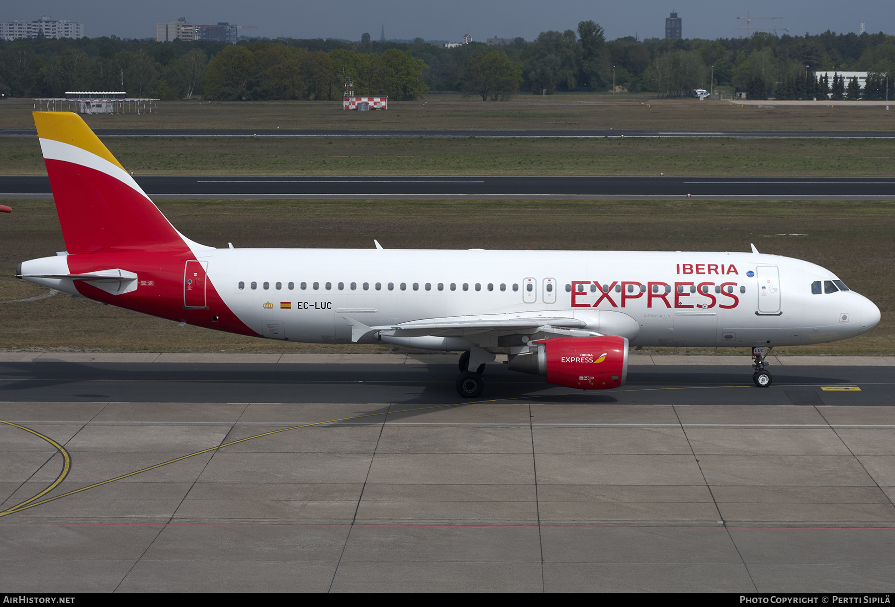 Aircraft Photo of EC-LUC | Airbus A320-214 | Iberia Express | AirHistory.net #207934
