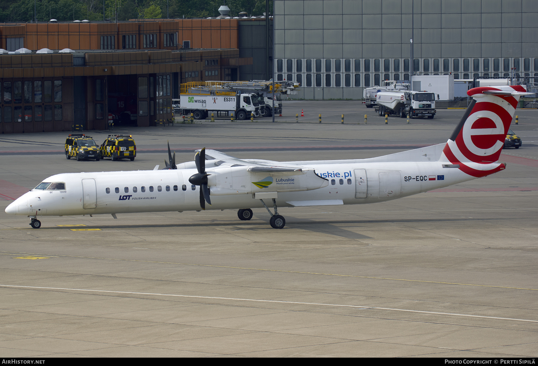 Aircraft Photo of SP-EQC | Bombardier DHC-8-402 Dash 8 | LOT Polish Airlines - Polskie Linie Lotnicze | AirHistory.net #207964