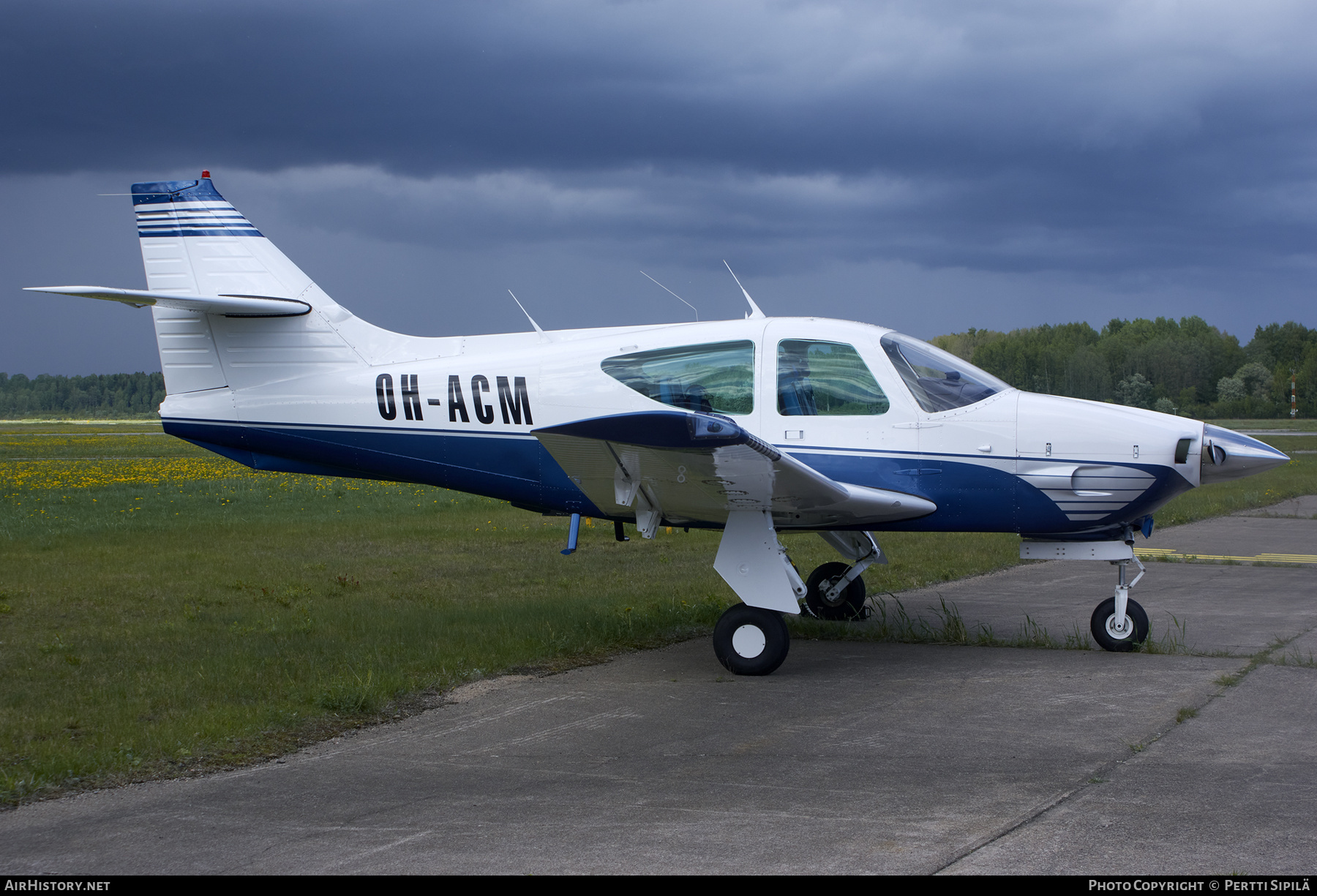 Aircraft Photo of OH-ACM | Rockwell Commander 112A | AirHistory.net #207998