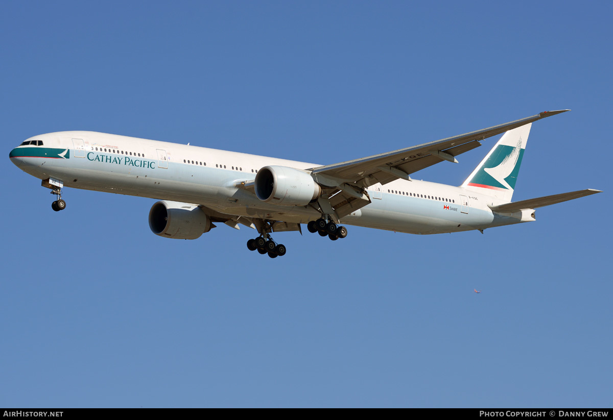 Aircraft Photo of B-KQE | Boeing 777-367/ER | Cathay Pacific Airways | AirHistory.net #208008