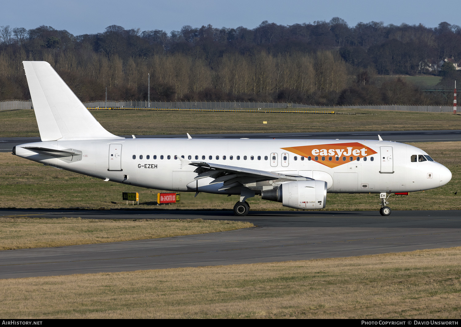 Aircraft Photo of G-EZEH | Airbus A319-111 | EasyJet | AirHistory.net #208095