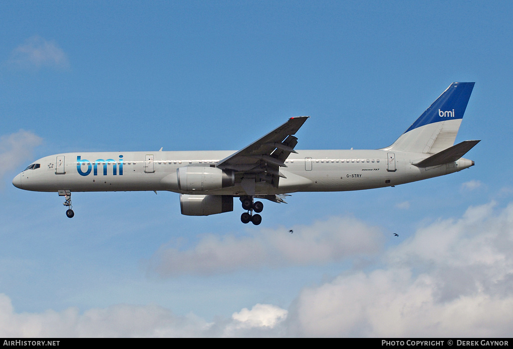 Aircraft Photo of G-STRY | Boeing 757-28A | BMI - British Midland International | AirHistory.net #208135