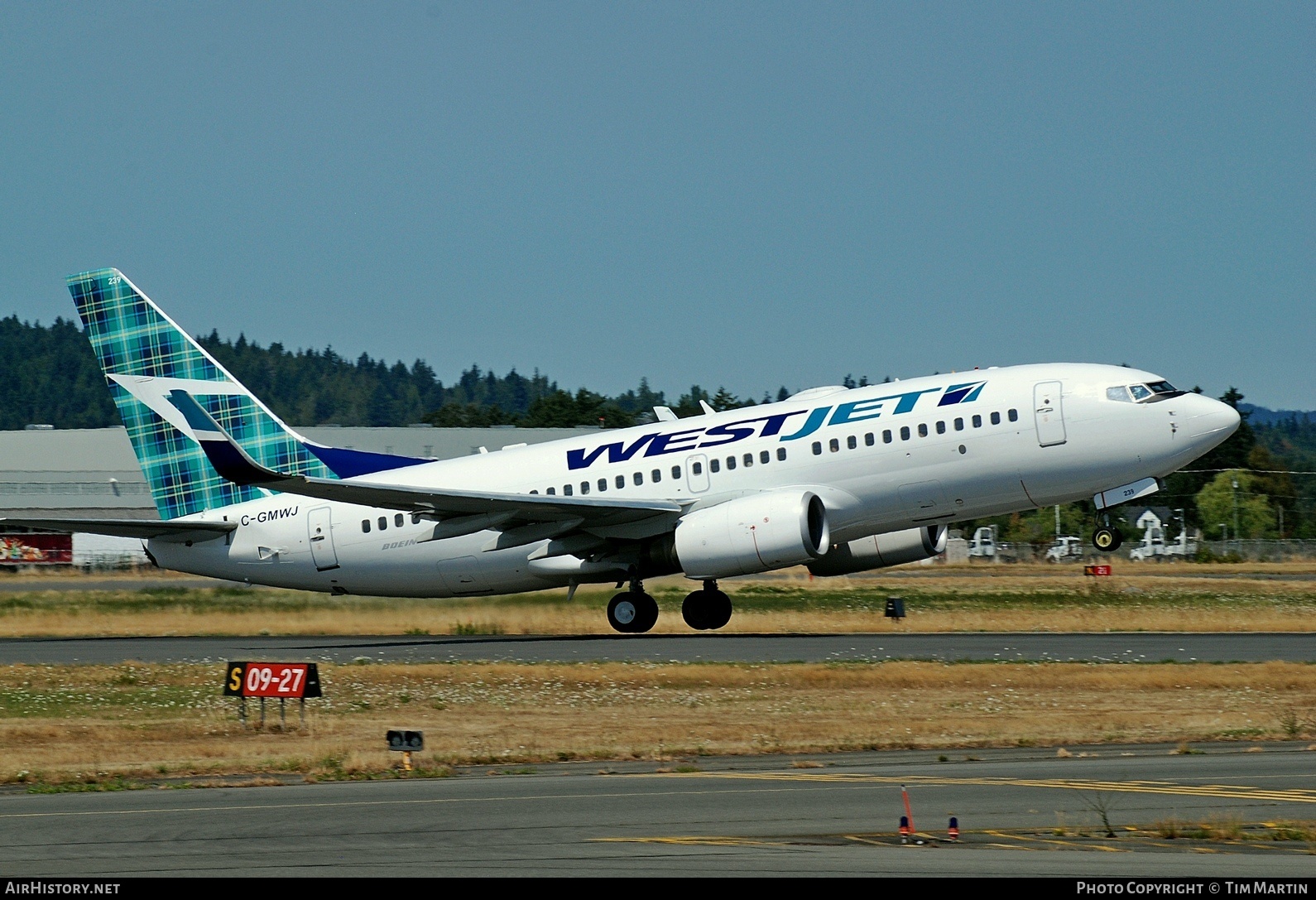 Aircraft Photo of C-GMWJ | Boeing 737-7CT | WestJet | AirHistory.net #208253