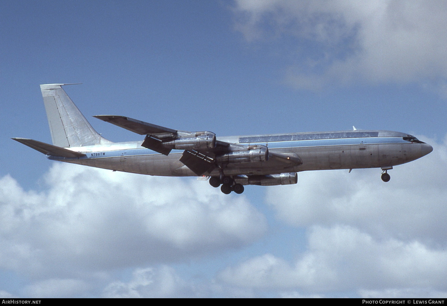 Aircraft Photo of N786TW | Boeing 707-331C | Air Haiti | AirHistory.net #208413