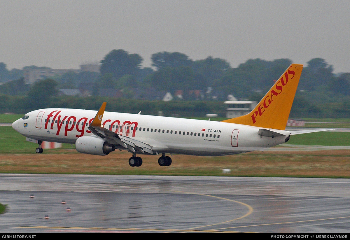 Aircraft Photo of TC-AAH | Boeing 737-82R | Pegasus Airlines | AirHistory.net #208547