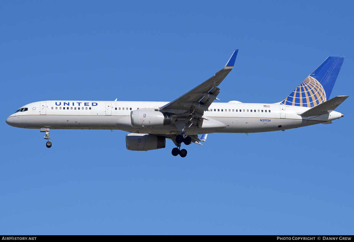 Aircraft Photo of N29124 | Boeing 757-224 | United Airlines | AirHistory.net #208571