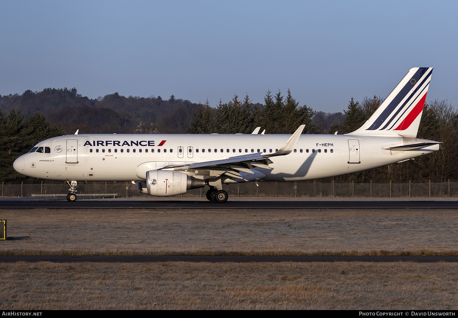Aircraft Photo of F-HEPH | Airbus A320-214 | Air France | AirHistory.net #208789