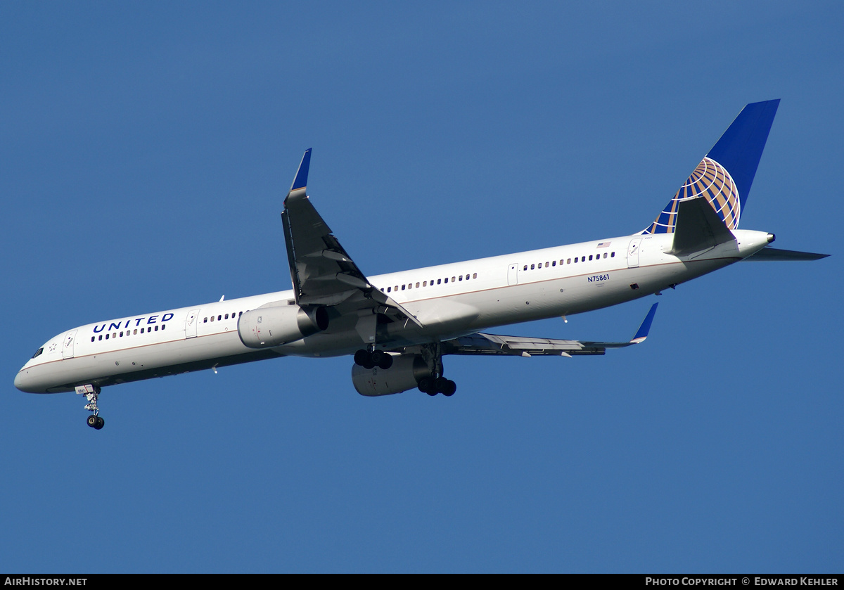 Aircraft Photo of N75861 | Boeing 757-33N | United Airlines | AirHistory.net #208802
