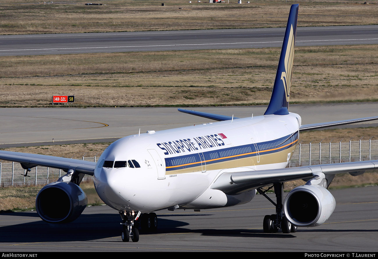 Aircraft Photo of F-WWKK | Airbus A330-343E | Singapore Airlines | AirHistory.net #208823