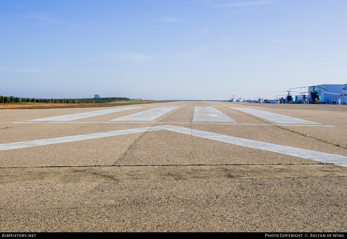 Airport photo of Palma del Rio - Sebastian Almagro (LEPR) in Spain | AirHistory.net #208843