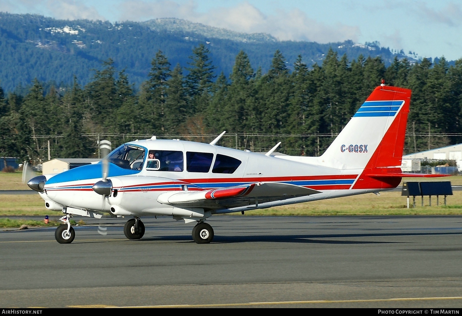 Aircraft Photo of C-GQSX | Piper PA-23-235 Apache 235 | AirHistory.net #209000