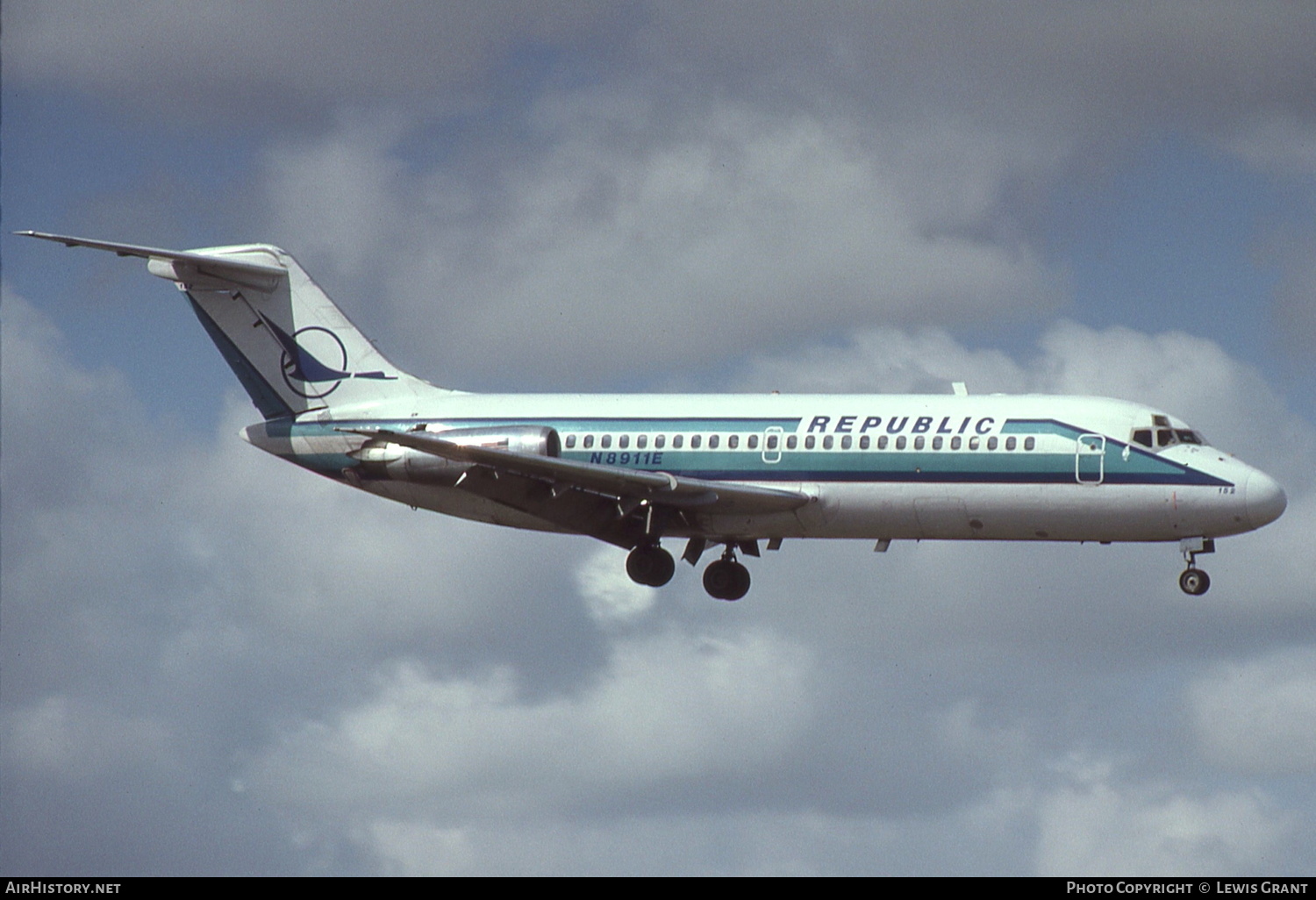 Aircraft Photo of N8911E | Douglas DC-9-14 | Republic Airlines | AirHistory.net #209320