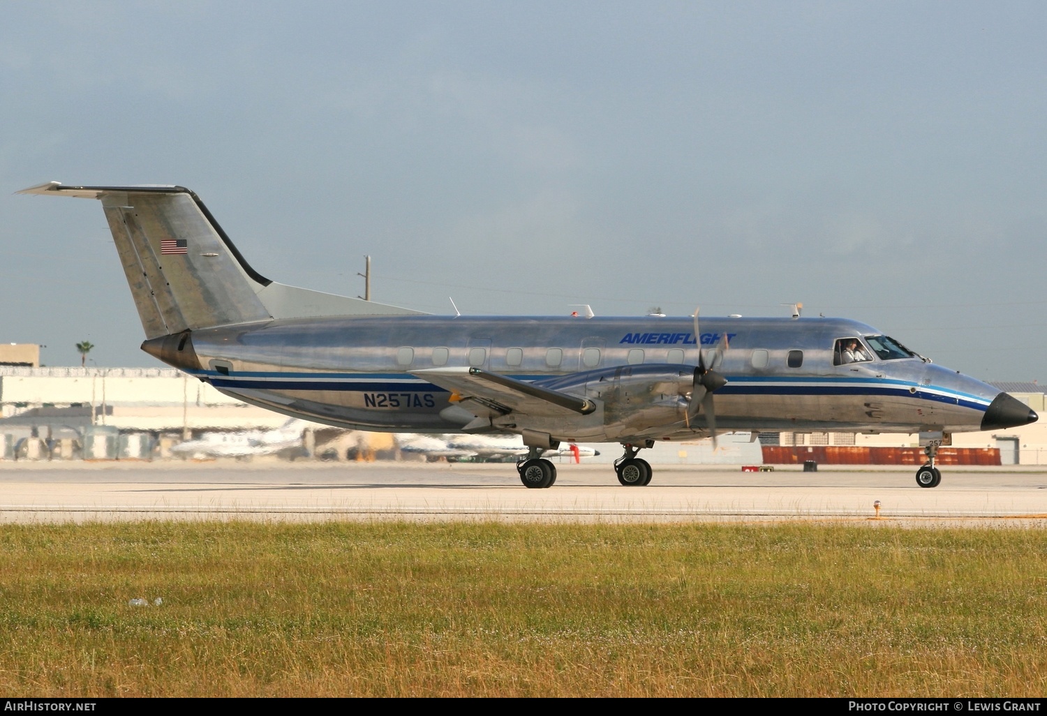 Aircraft Photo of N257AS | Embraer EMB-120(ERF) Brasilia | Ameriflight | AirHistory.net #209328