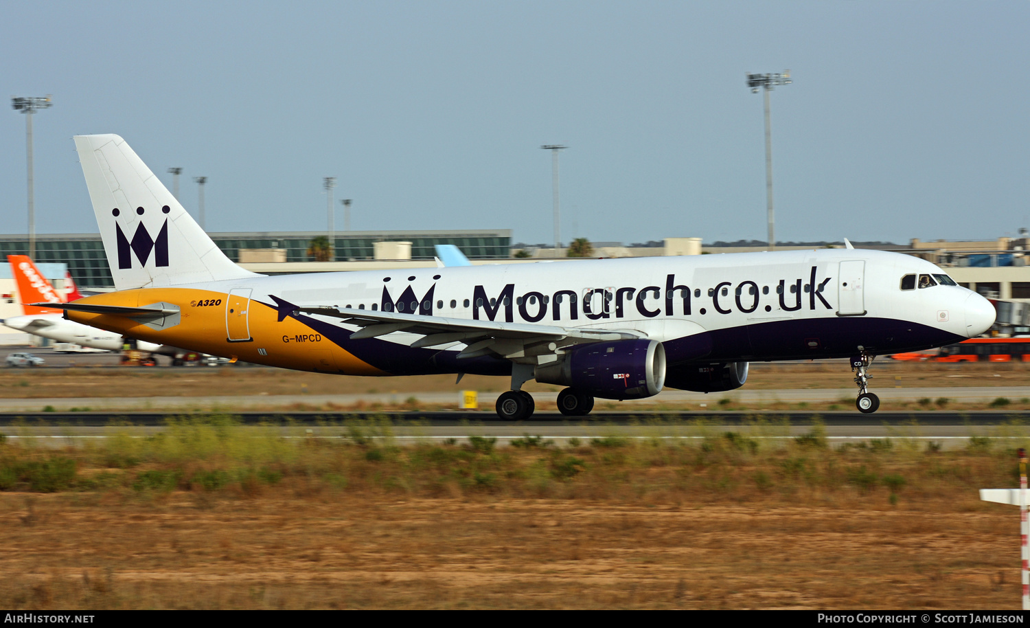 Aircraft Photo of G-MPCD | Airbus A320-212 | Monarch Airlines | AirHistory.net #209363