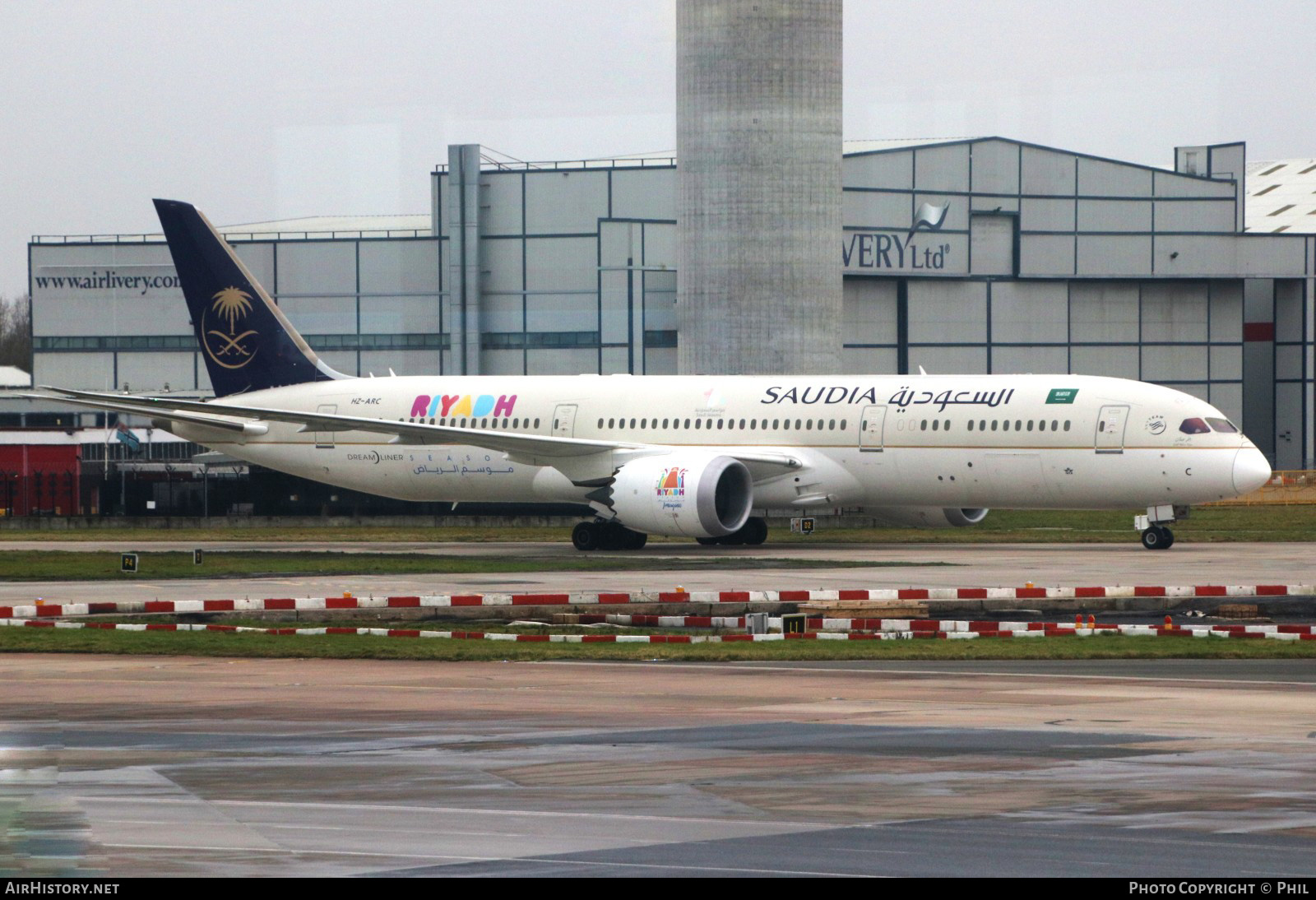 Aircraft Photo of HZ-ARC | Boeing 787-9 Dreamliner | Saudia - Saudi Arabian Airlines | AirHistory.net #209410