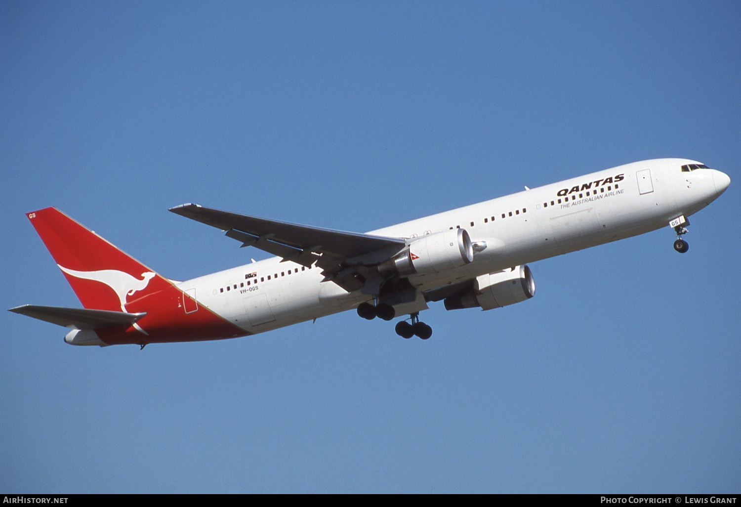Aircraft Photo of VH-OGS | Boeing 767-338/ER | Qantas | AirHistory.net #209418