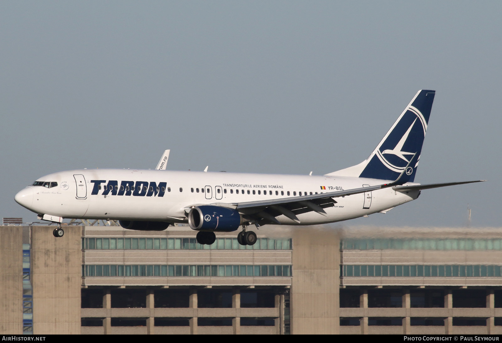 Aircraft Photo of YR-BGL | Boeing 737-8H6 | TAROM - Transporturile Aeriene Române | AirHistory.net #209483