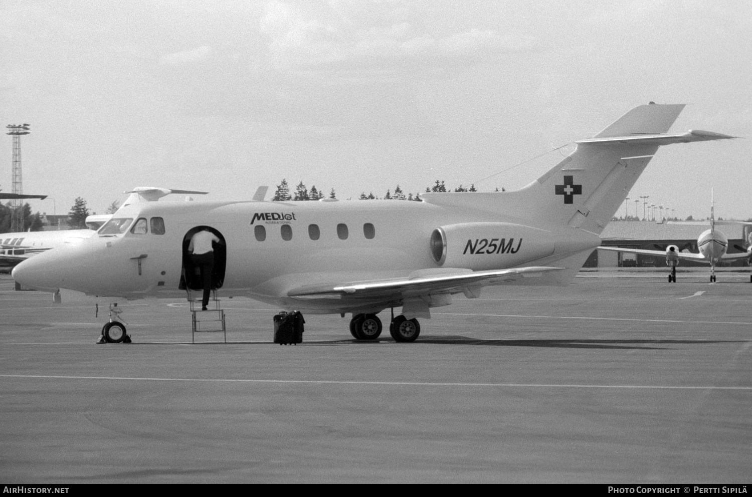 Aircraft Photo of N25MJ | Hawker Siddeley HS-125-3A/RA/731 | MedJet International | AirHistory.net #209680