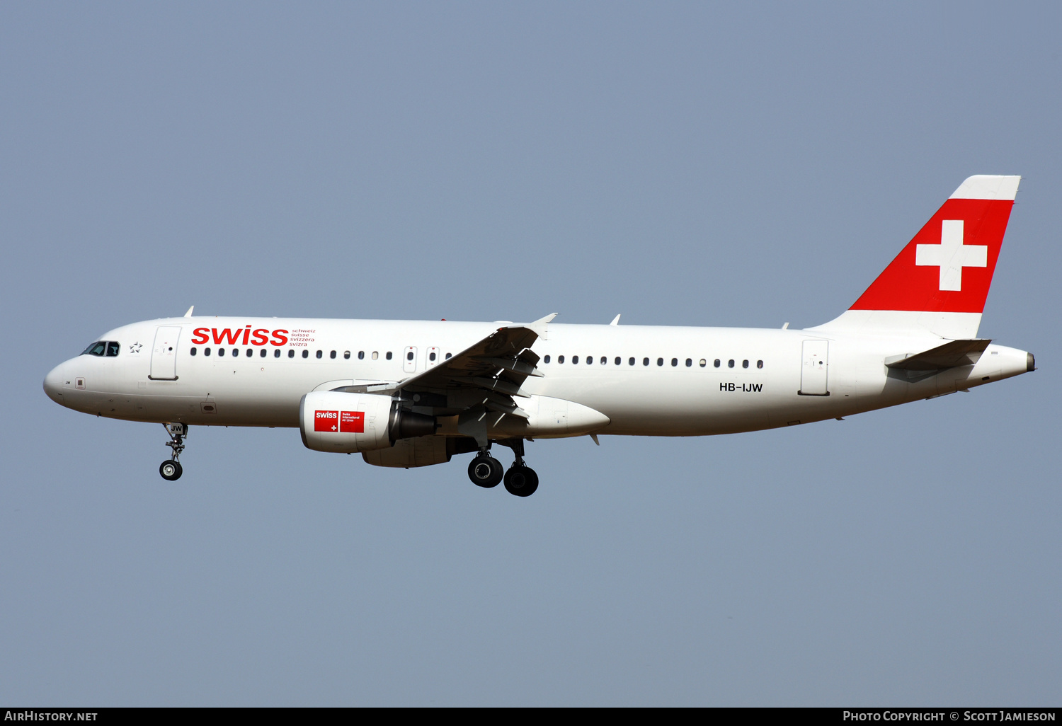 Aircraft Photo of HB-IJW | Airbus A320-214 | Swiss International Air Lines | AirHistory.net #209778