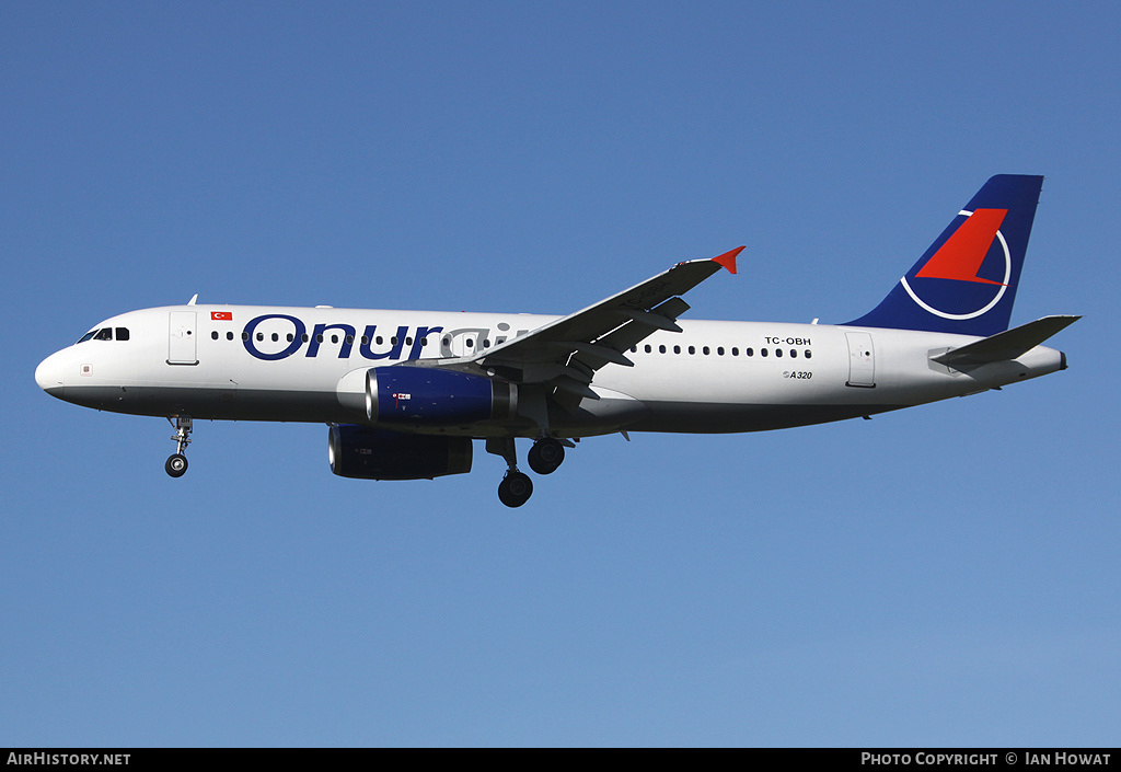 Aircraft Photo of TC-OBH | Airbus A320-233 | Onur Air | AirHistory.net #209823