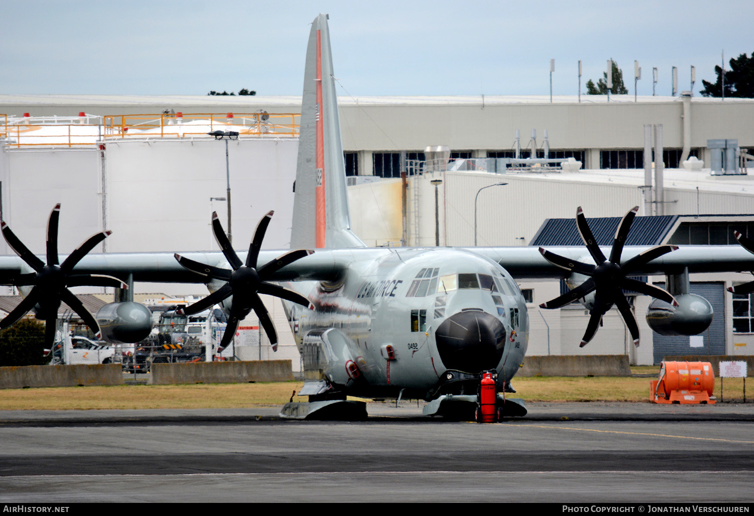 Aircraft Photo of 83-0492 / 30492 | Lockheed LC-130H Hercules (L-382) | USA - Air Force | AirHistory.net #209836