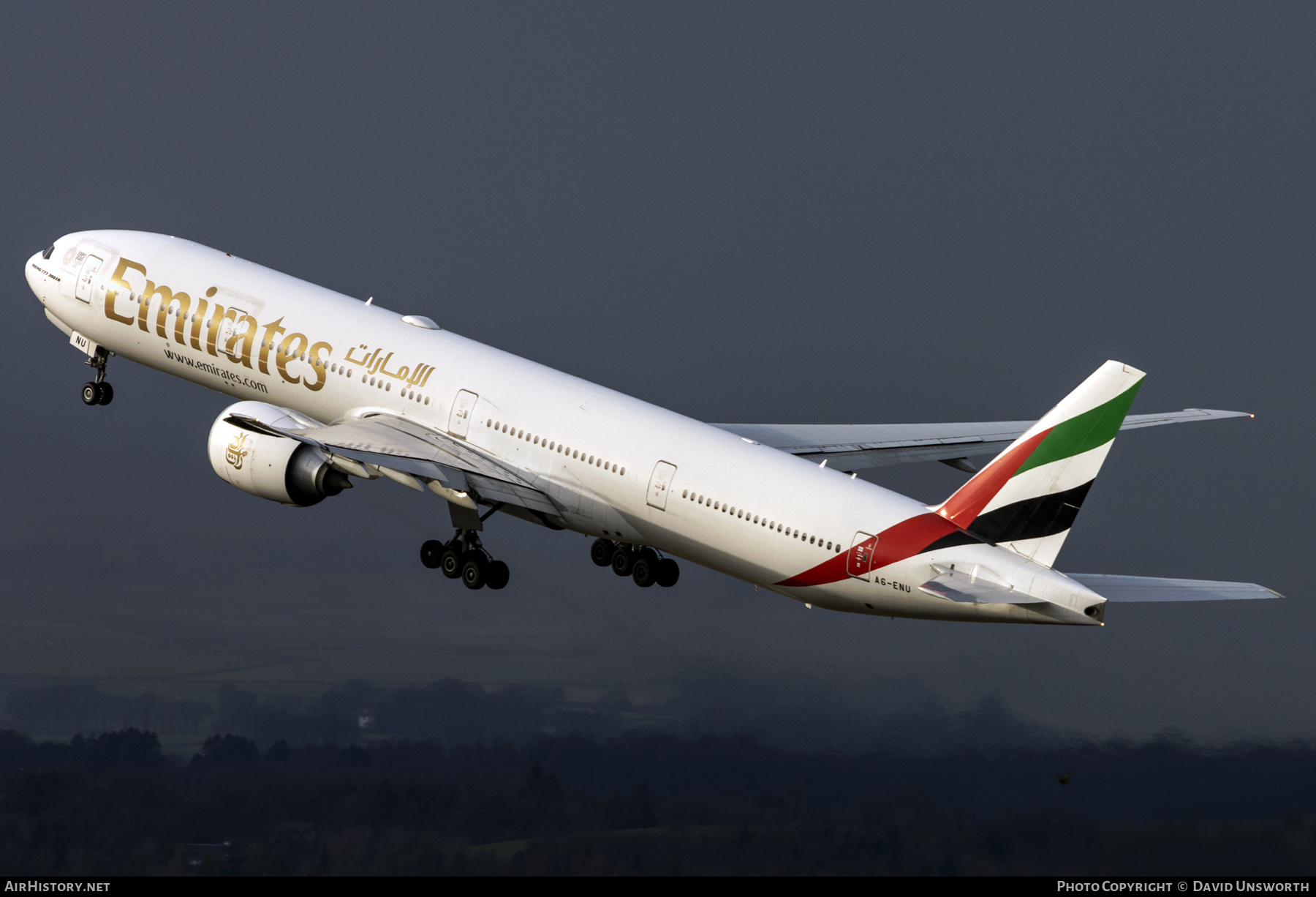 Aircraft Photo of A6-ENU | Boeing 777-31H/ER | Emirates | AirHistory.net #209854