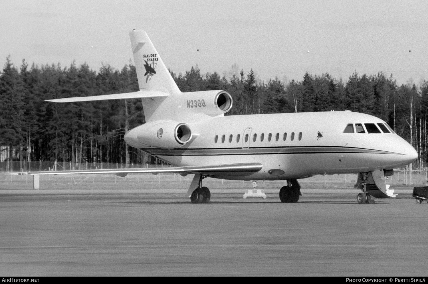 Aircraft Photo of N33GG | Dassault Falcon 900 | San Jose Sharks | AirHistory.net #209863