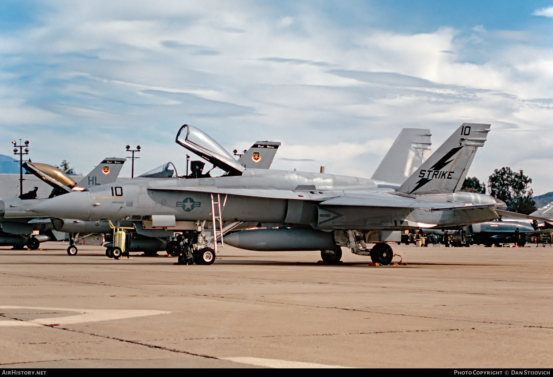 Aircraft Photo of 162420 | McDonnell Douglas F/A-18A Hornet | USA - Navy | AirHistory.net #209872