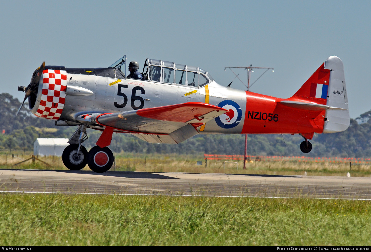 Aircraft Photo of VH-NAH / NZ1056 | North American AT-6C Harvard IIA | New Zealand - Air Force | AirHistory.net #209874