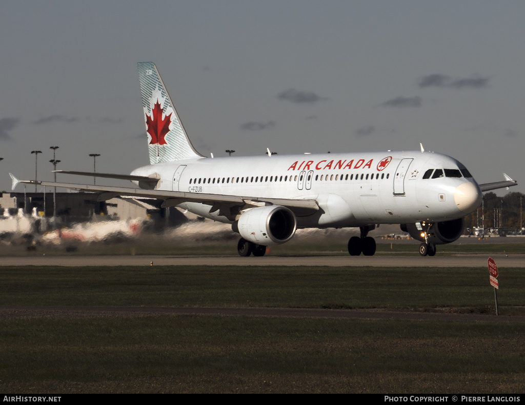 Aircraft Photo of C-FZUB | Airbus A320-214 | Air Canada | AirHistory.net #209915