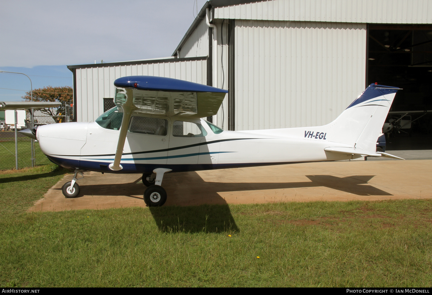Aircraft Photo of VH-EGL | Cessna 172M Skyhawk | AirHistory.net #209926