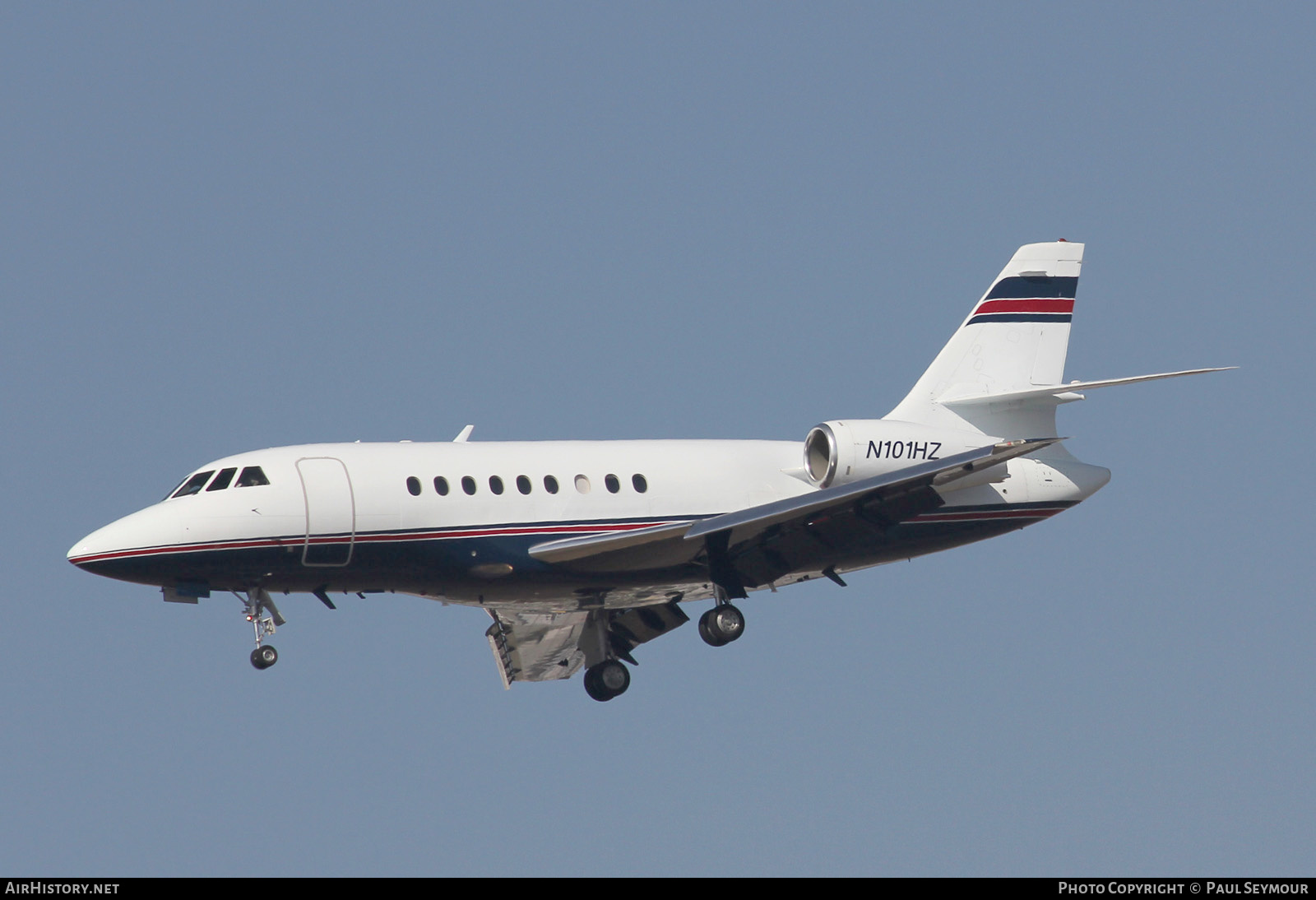 Aircraft Photo of N101HZ | Dassault Falcon 2000 | AirHistory.net #210012