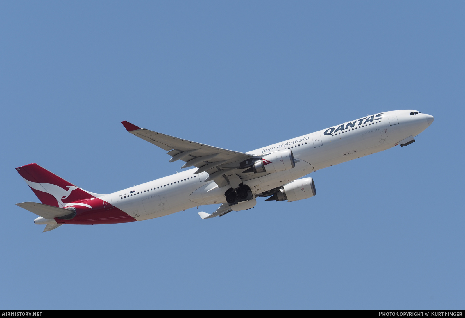 Aircraft Photo of VH-QPF | Airbus A330-303 | Qantas | AirHistory.net #210036