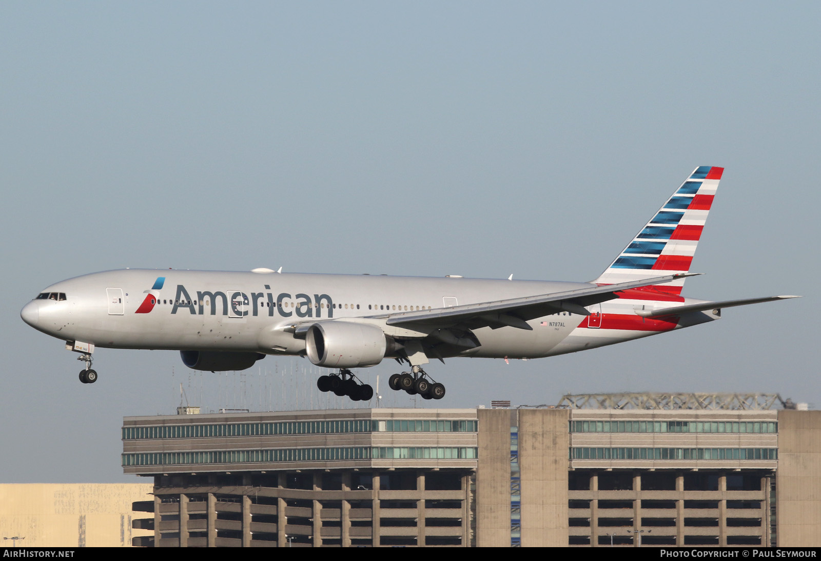 Aircraft Photo of N787AL | Boeing 777-223/ER | American Airlines | AirHistory.net #210043