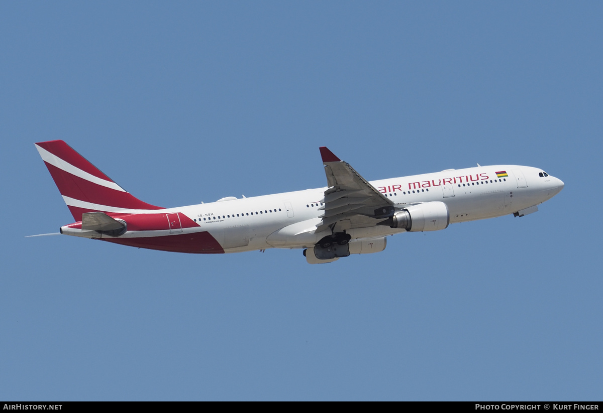 Aircraft Photo of 3B-NBM | Airbus A330-202 | Air Mauritius | AirHistory.net #210047