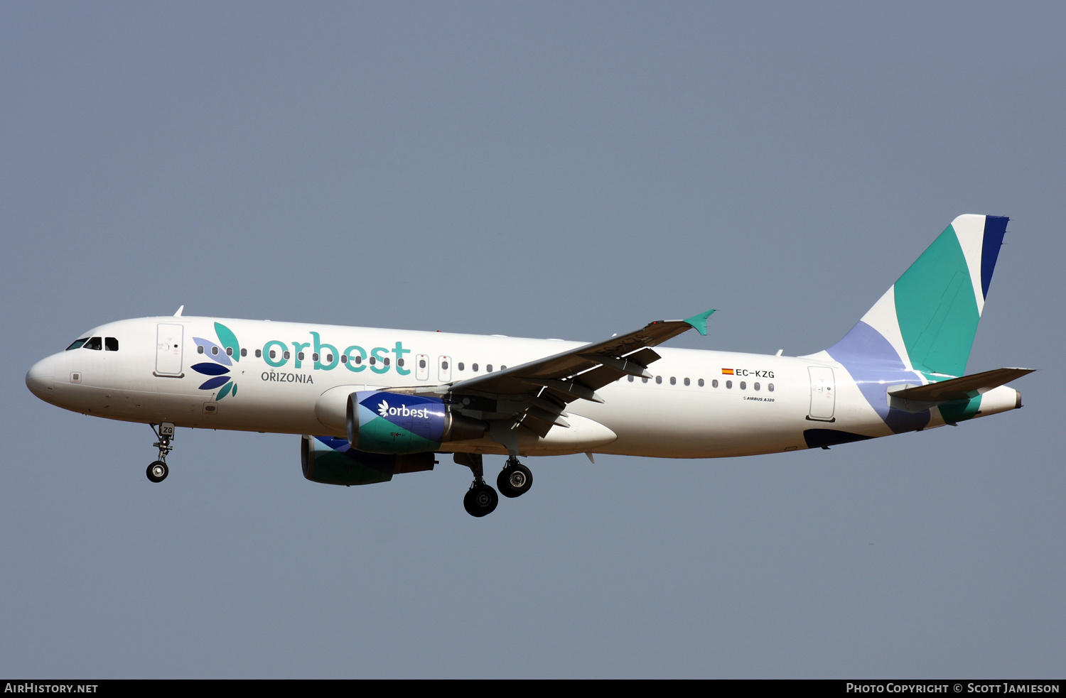 Aircraft Photo of EC-KZG | Airbus A320-214 | Orbest Orizonia Airlines | AirHistory.net #210056