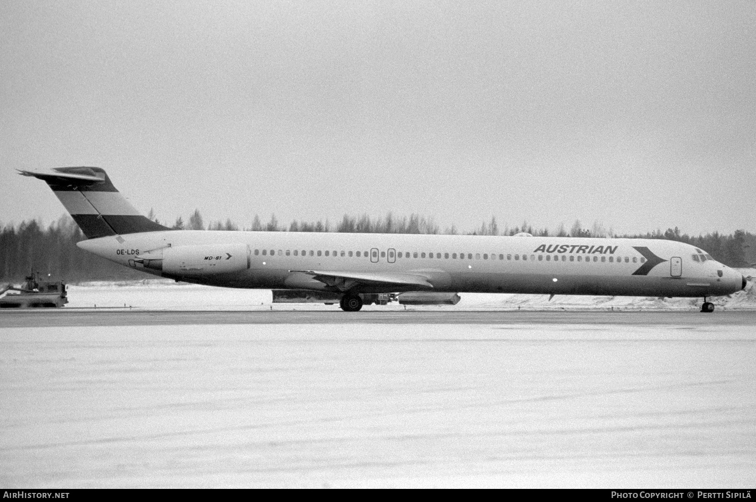 Aircraft Photo of OE-LDS | McDonnell Douglas MD-81 (DC-9-81) | Austrian Airlines | AirHistory.net #210059