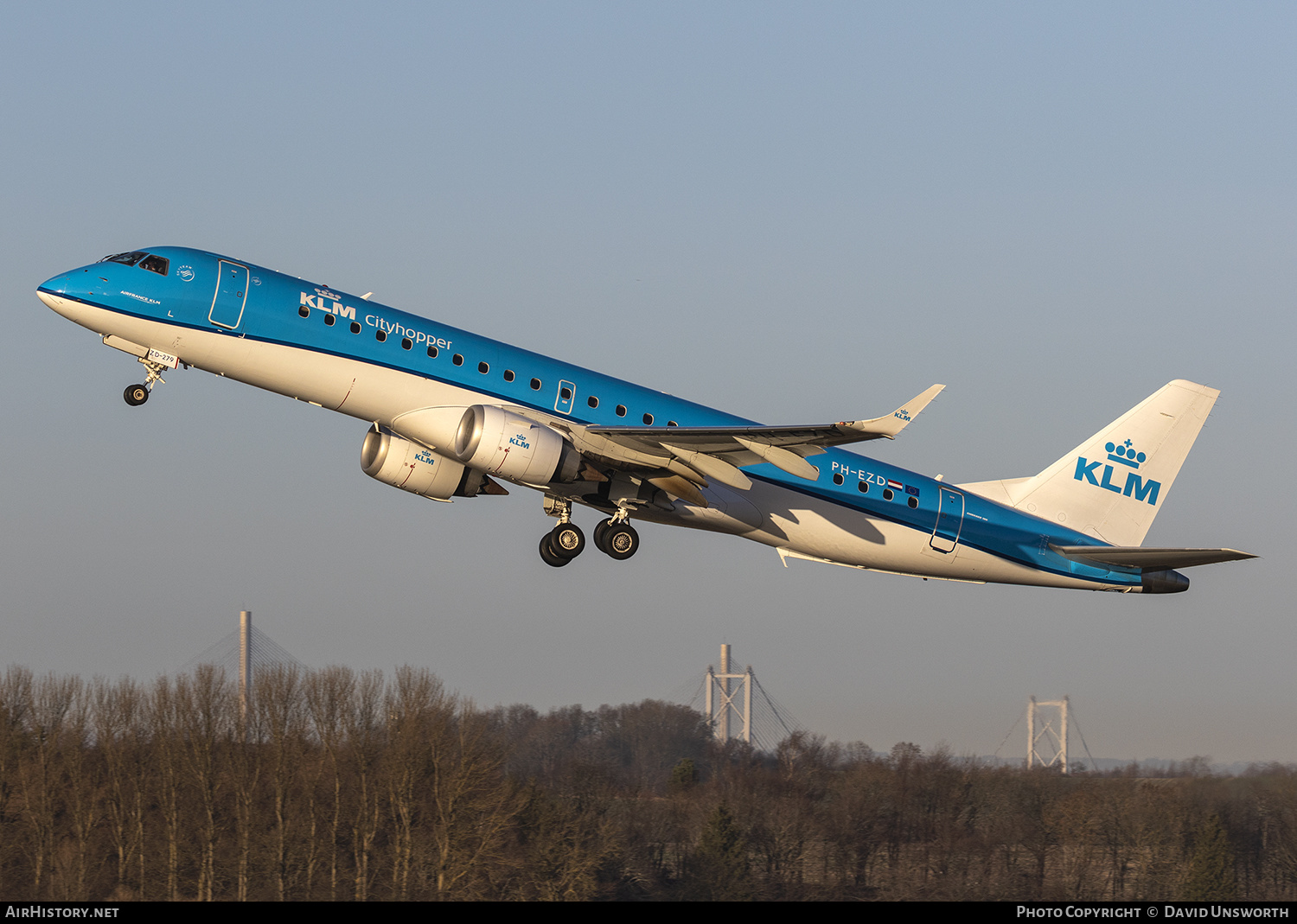 Aircraft Photo of PH-EZD | Embraer 190STD (ERJ-190-100STD) | KLM Cityhopper | AirHistory.net #210111