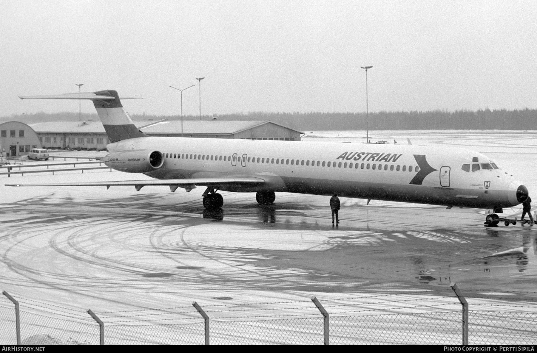 Aircraft Photo of OE-LMA | McDonnell Douglas MD-81 (DC-9-81) | Austrian Airlines | AirHistory.net #210211