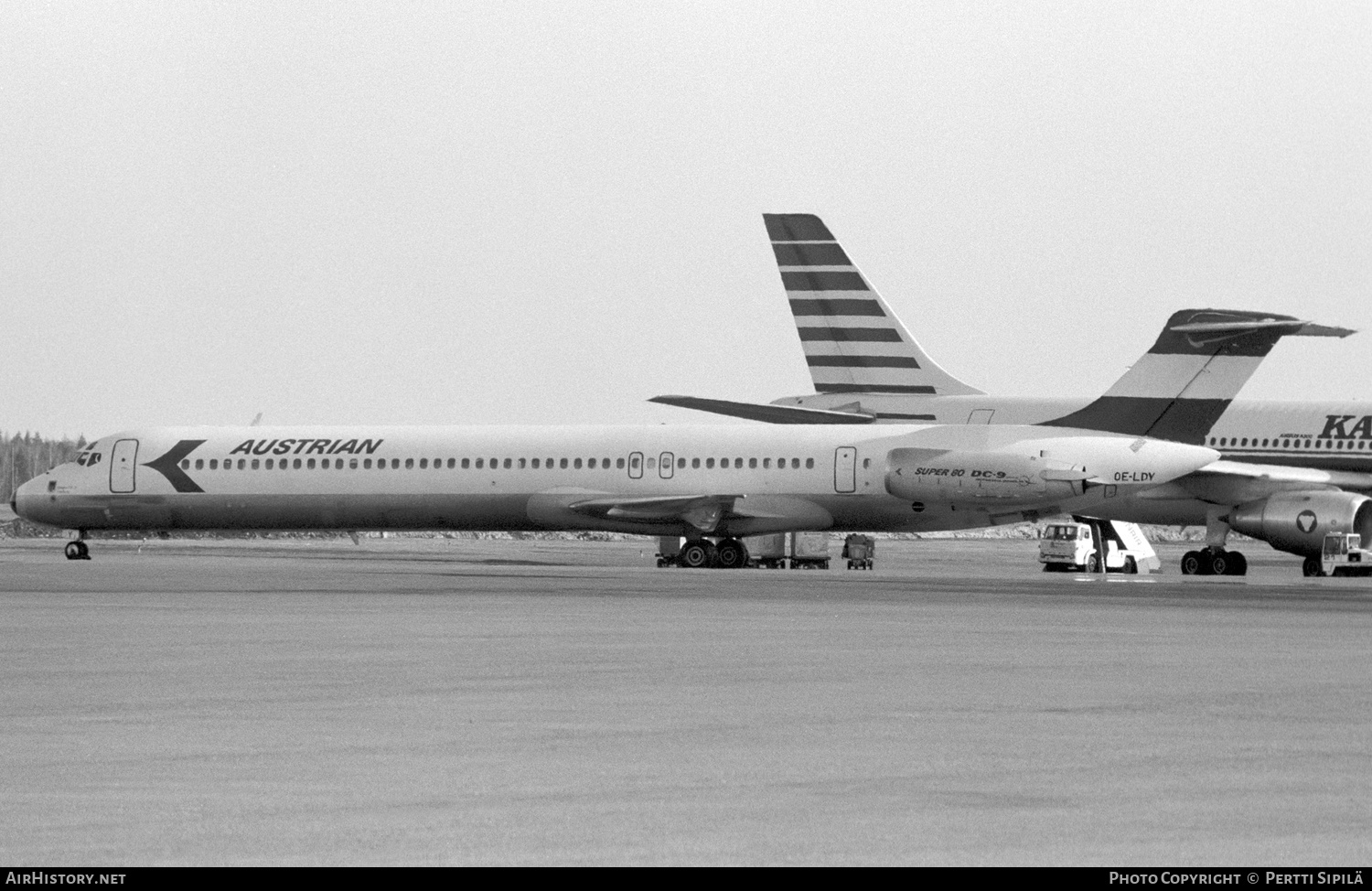 Aircraft Photo of OE-LDY | McDonnell Douglas MD-81 (DC-9-81) | Austrian Airlines | AirHistory.net #210216