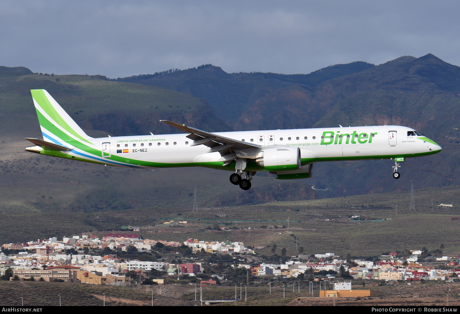 Aircraft Photo of EC-NEZ | Embraer 195-E2 (ERJ-190-400) | Binter Canarias | AirHistory.net #210444