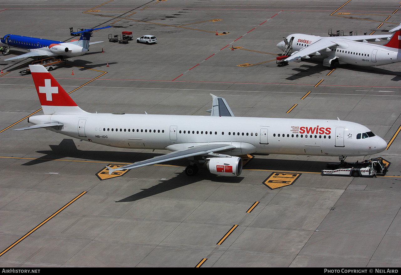 Aircraft Photo of HB-IOC | Airbus A321-111 | Swiss International Air Lines | AirHistory.net #210526