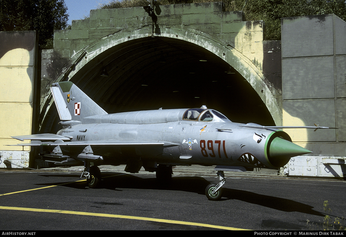 Aircraft Photo of 8971 | Mikoyan-Gurevich MiG-21bis | Poland - Navy | AirHistory.net #210988